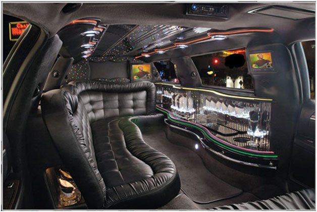 Limousine rear exterior