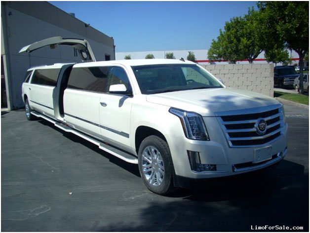 Escalade limo interior
